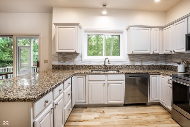 9160 Stratton Court, Fishers, IN 46037
