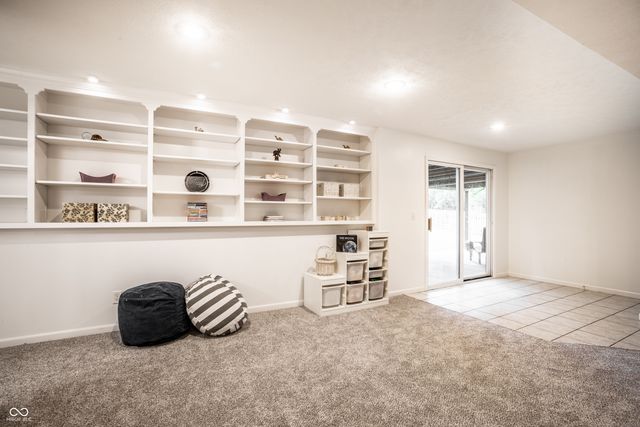 9160 Stratton Court, Fishers, IN 46037