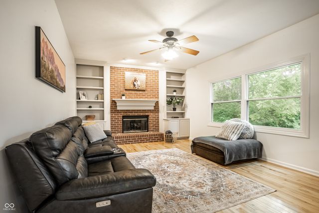 9160 Stratton Court, Fishers, IN 46037