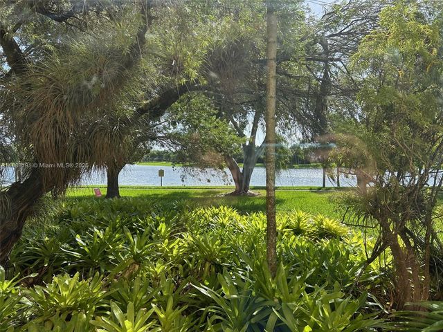10889 SW 149th Pl, Miami, FL 33196