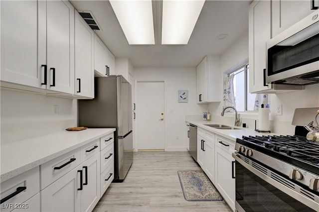 2125 Hallston Street, Las Vegas, NV 89134