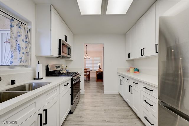 2125 Hallston Street, Las Vegas, NV 89134