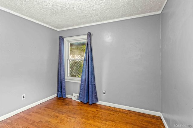 7642 Normile Street, Dearborn, MI 48126