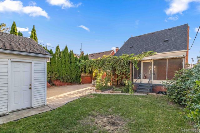 7642 Normile Street, Dearborn, MI 48126