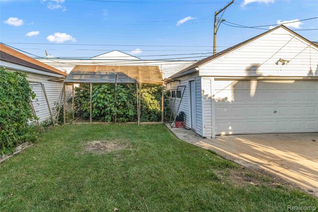 7642 Normile Street, Dearborn, MI 48126