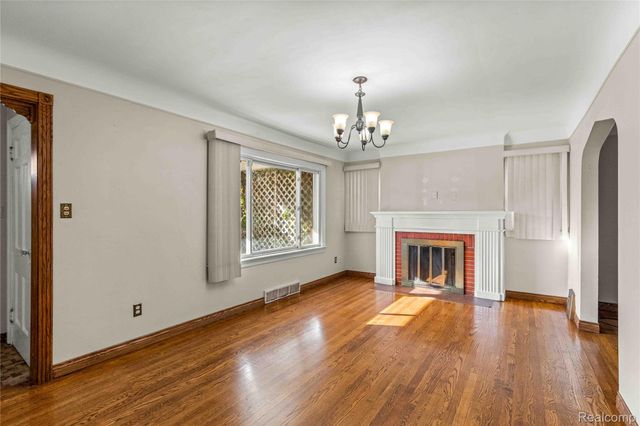 7642 Normile Street, Dearborn, MI 48126