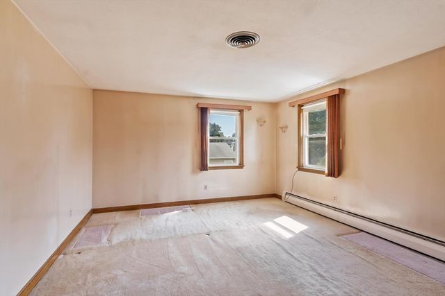 370 Albion St, Wakefield, MA 01880