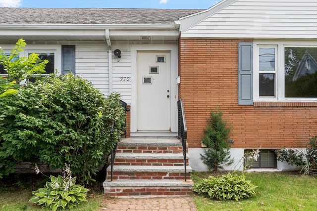 370 Albion St, Wakefield, MA 01880