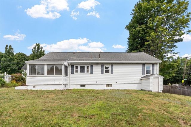 370 Albion St, Wakefield, MA 01880