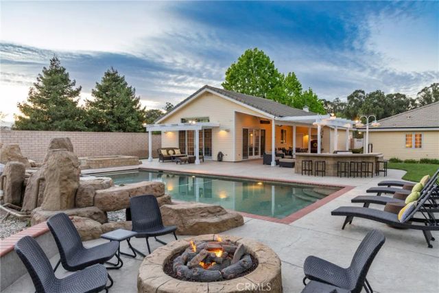 1320 Foxenwood Drive, Santa Maria, CA 93455
