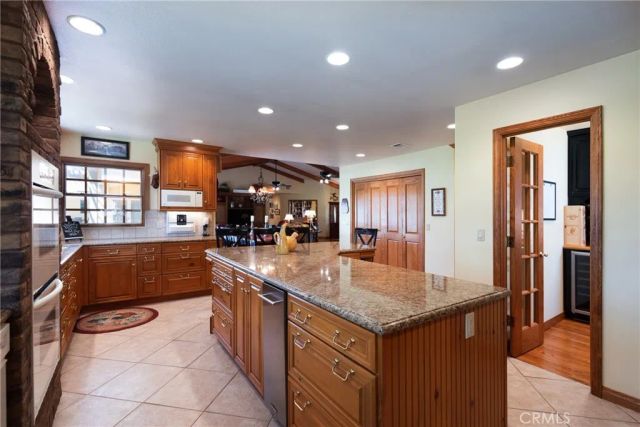1320 Foxenwood Drive, Santa Maria, CA 93455