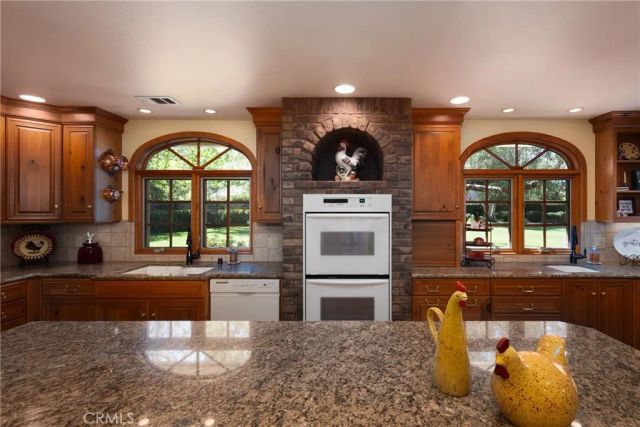 1320 Foxenwood Drive, Santa Maria, CA 93455