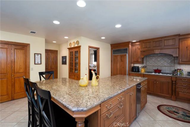 1320 Foxenwood Drive, Santa Maria, CA 93455