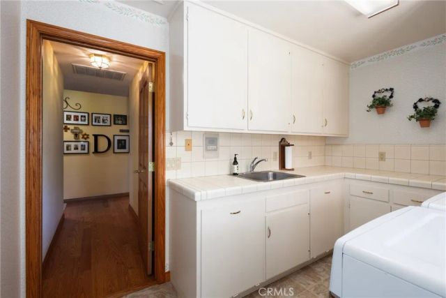 1320 Foxenwood Drive, Santa Maria, CA 93455