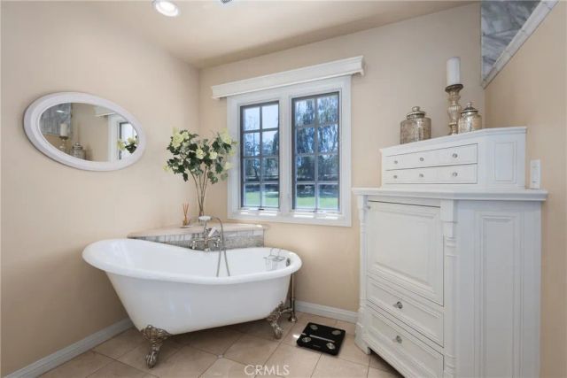 1320 Foxenwood Drive, Santa Maria, CA 93455