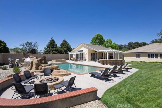 1320 Foxenwood Drive, Santa Maria, CA 93455