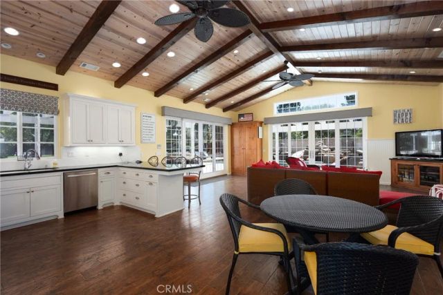 1320 Foxenwood Drive, Santa Maria, CA 93455