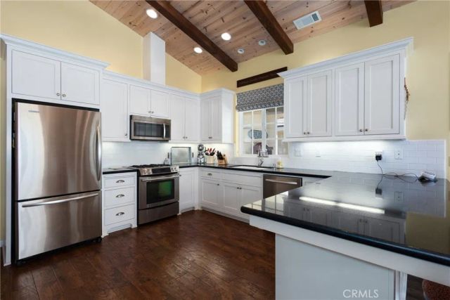 1320 Foxenwood Drive, Santa Maria, CA 93455