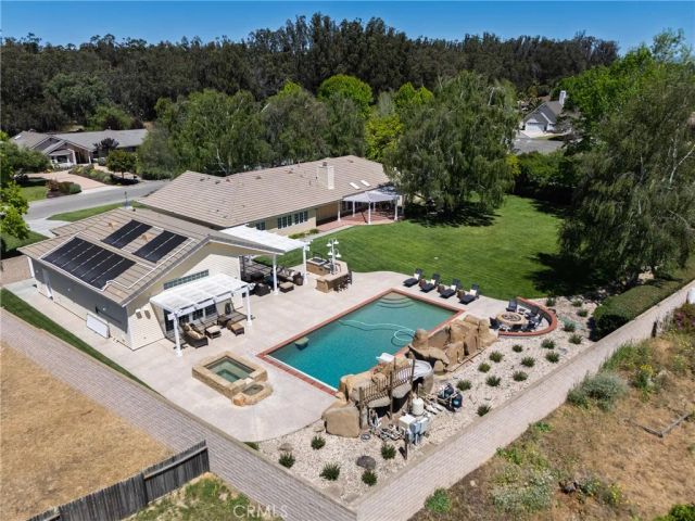 1320 Foxenwood Drive, Santa Maria, CA 93455