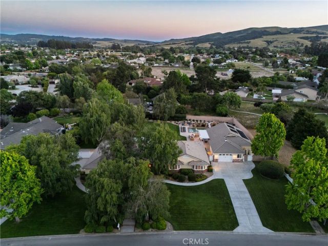 1320 Foxenwood Drive, Santa Maria, CA 93455
