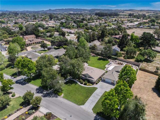 1320 Foxenwood Drive, Santa Maria, CA 93455