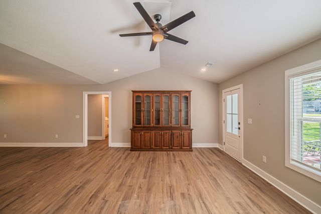 1915 Evelyn Drive, Paducah, KY 42003