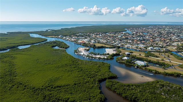 708 MACEDONIA DRIVE, Punta Gorda, FL 33950