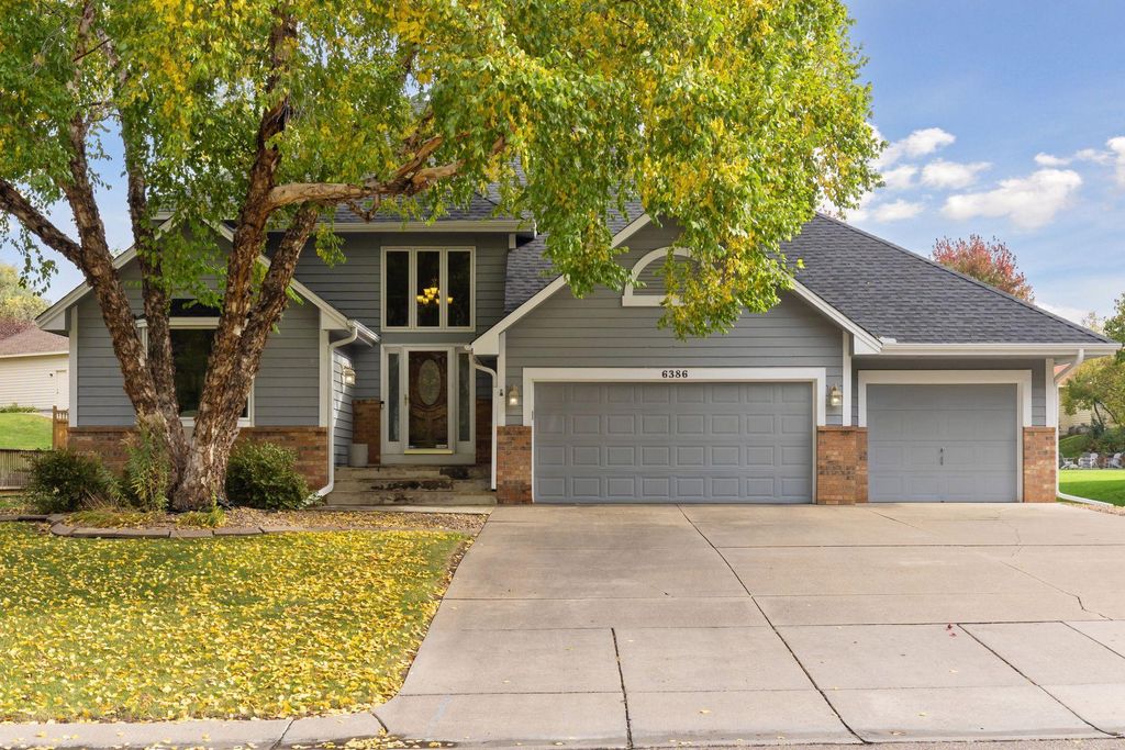 6386 Minnesota Lane N, Maple Grove, MN 55311