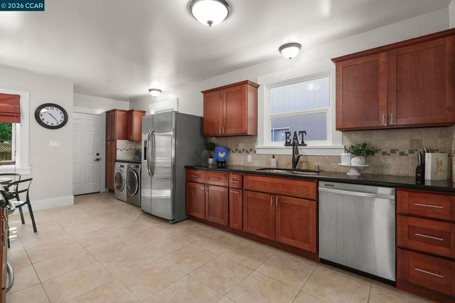 4426 4426 Park Blvd, Oakland, CA 94602