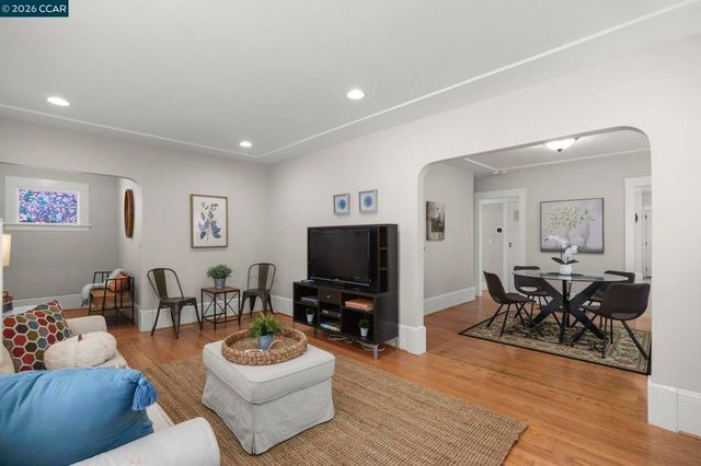 4426 4426 Park Blvd, Oakland, CA 94602