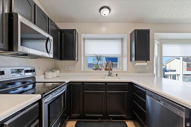 4645 S 3950 W, Roy, UT 84067