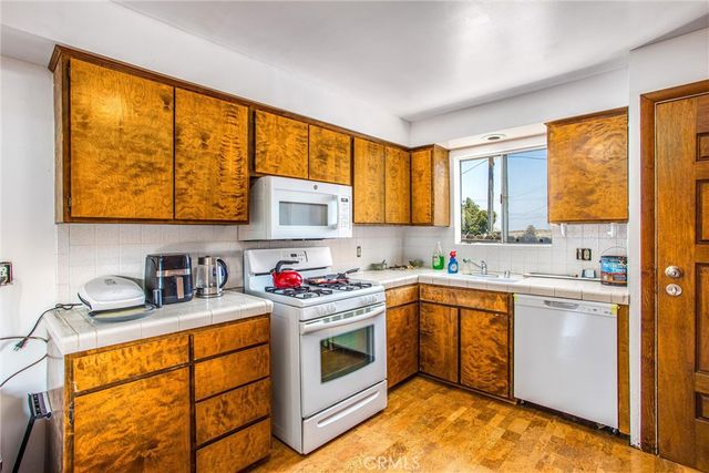 12190 Gladys, Yucaipa, CA 92399