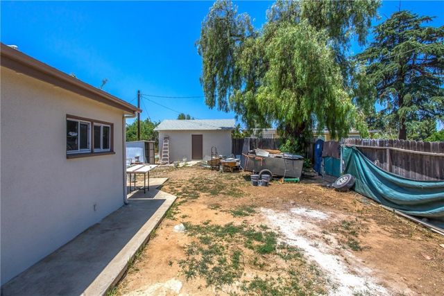 12190 Gladys, Yucaipa, CA 92399