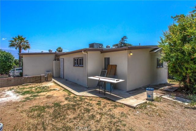 12190 Gladys, Yucaipa, CA 92399