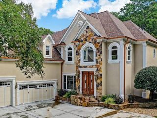 6709 Wooded Cove Court, Flowery Branch, GA 30542