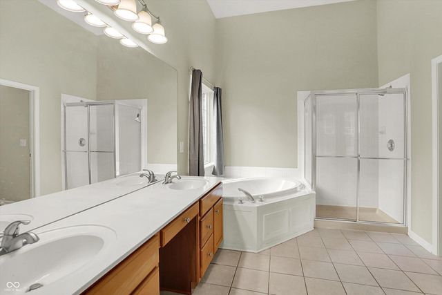 5622 Blackfoot Trail, Carmel, IN 46033