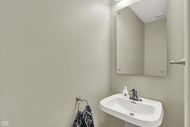 5622 Blackfoot Trail, Carmel, IN 46033