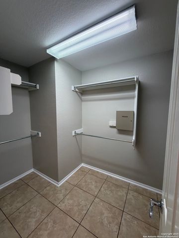 5408 COLUMBIA DR, Cibolo, TX 78108