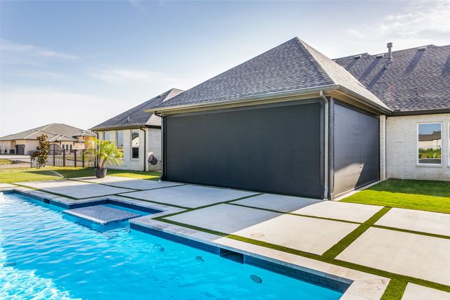 12000 Bella Vino Drive, Fort Worth, TX 76126