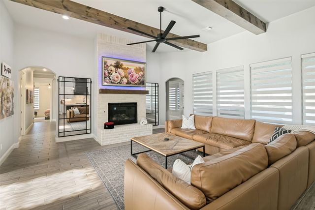 12000 Bella Vino Drive, Fort Worth, TX 76126