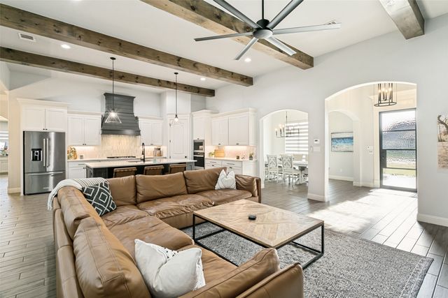12000 Bella Vino Drive, Fort Worth, TX 76126