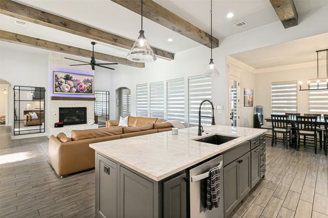 12000 Bella Vino Drive, Fort Worth, TX 76126