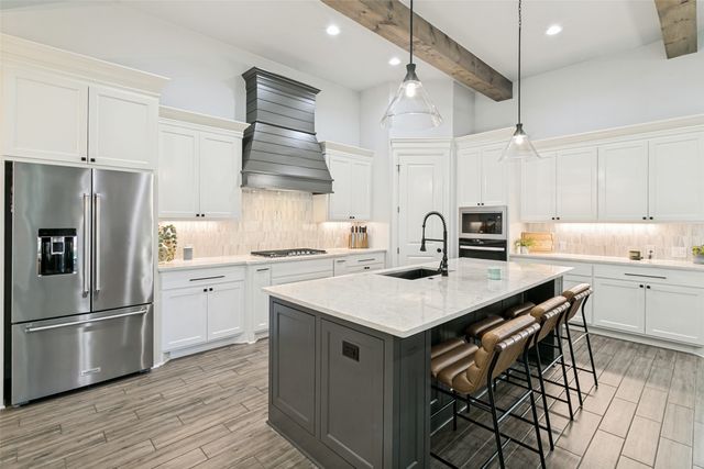 12000 Bella Vino Drive, Fort Worth, TX 76126