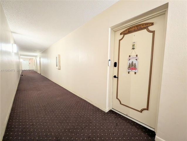 4801 NW 22nd Ct 205, Lauderhill, FL 33313