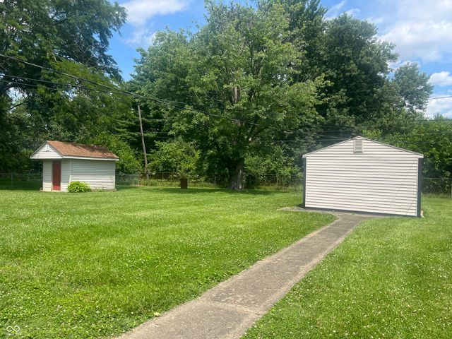 4221 Solun Road, Indianapolis, IN 46221