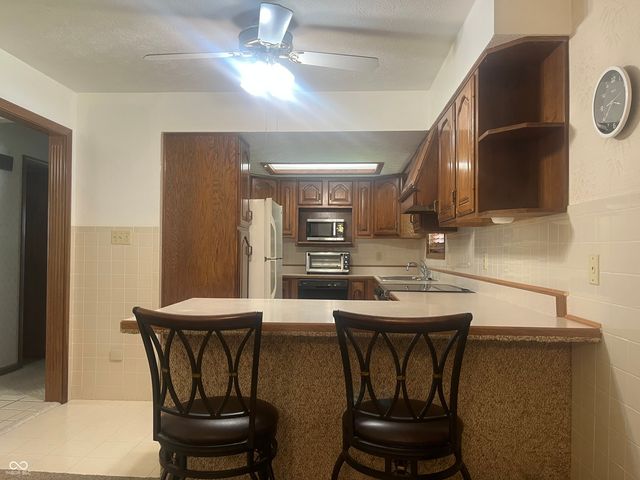 4221 Solun Road, Indianapolis, IN 46221