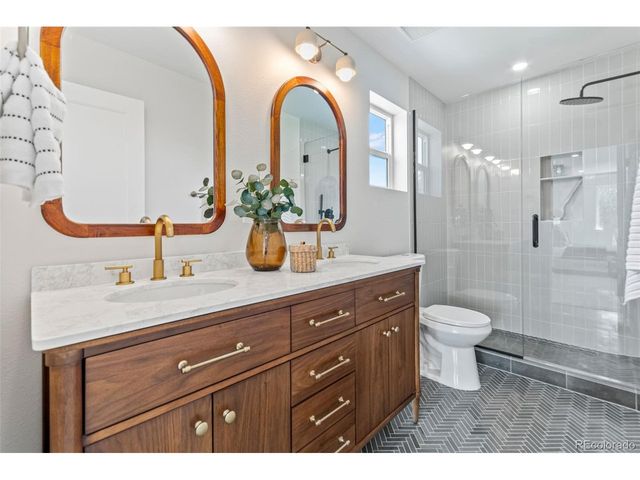 1052 N Knox Ct, Denver, CO 80204