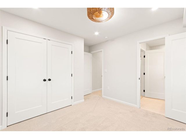 1052 N Knox Ct, Denver, CO 80204