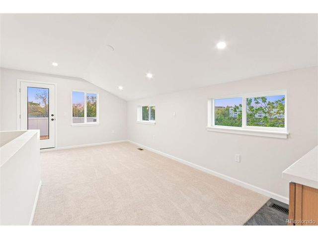 1052 N Knox Ct, Denver, CO 80204