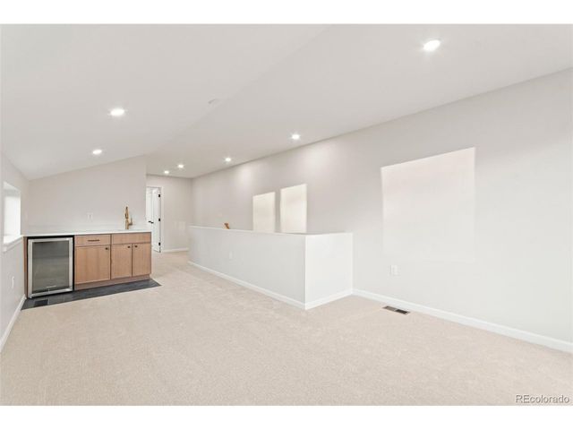 1052 N Knox Ct, Denver, CO 80204